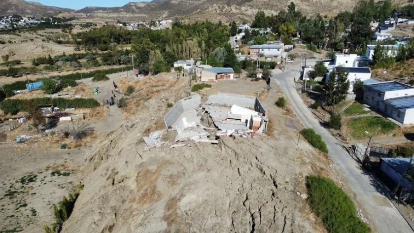  Comodoro Rivadavia: un deslizamiento de tierra obligó a evacuar a más de 90 familias