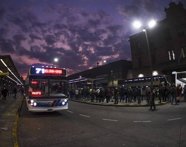 Aumentan los colectivos nacionales que cruzan entre CABA y el GBA