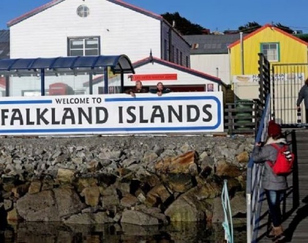 Estados Unidos evalúa dejar de apoyar la postura británica sobre las Malvinas